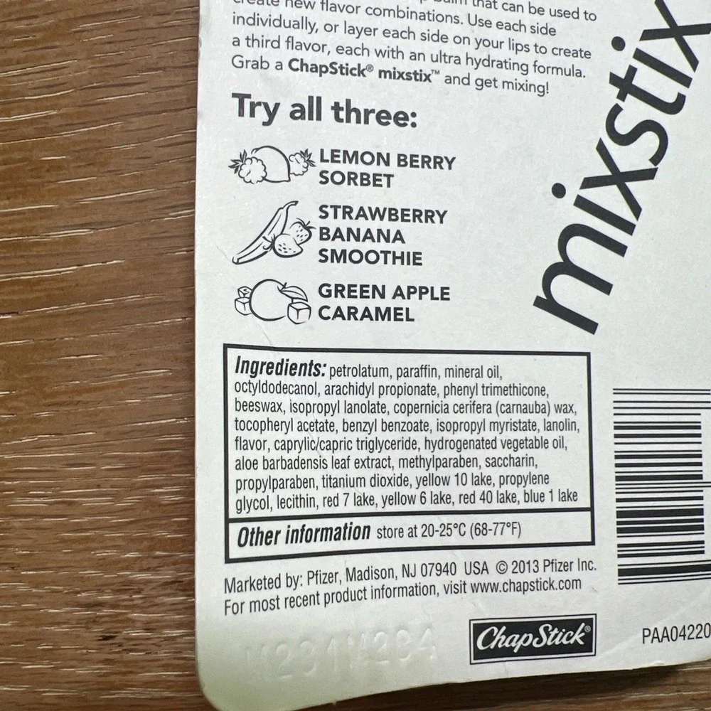 CHAPSTICK STRAWBERRY BANANA SMOOTHIE MIXSTIX CREATE A FUN FLAVOR RETIRED